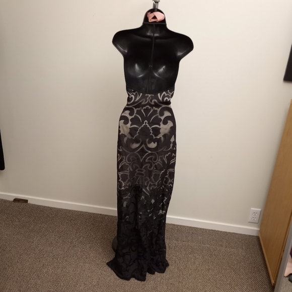 Final Sale KEEPSAKE THE LABEL Black Sheer Floral Dress - Picture 3 of 4